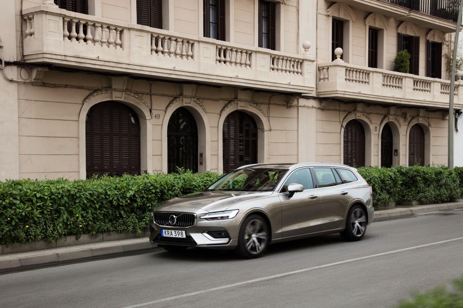  Volvo V60 T6 Inscription 2018 года  (WW) (фото 50 из 53)